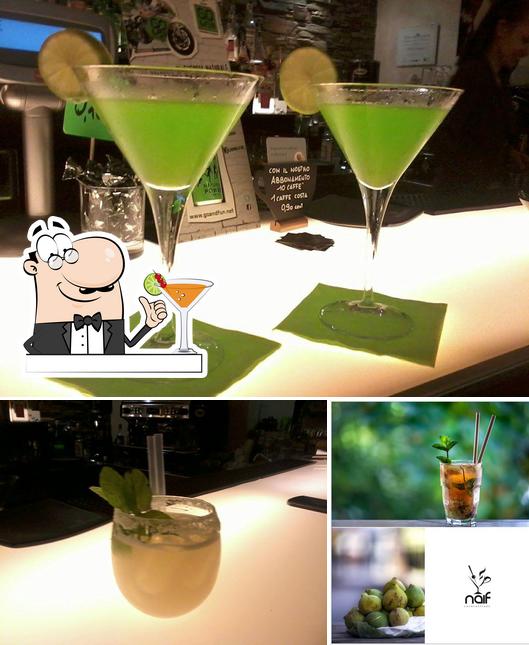 Prenditi un drink dal menu