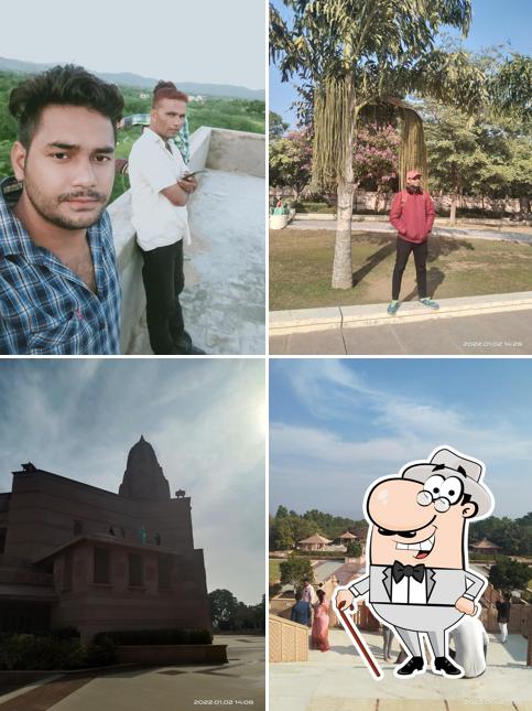 The exterior of Fauji Hotel And Restaurant