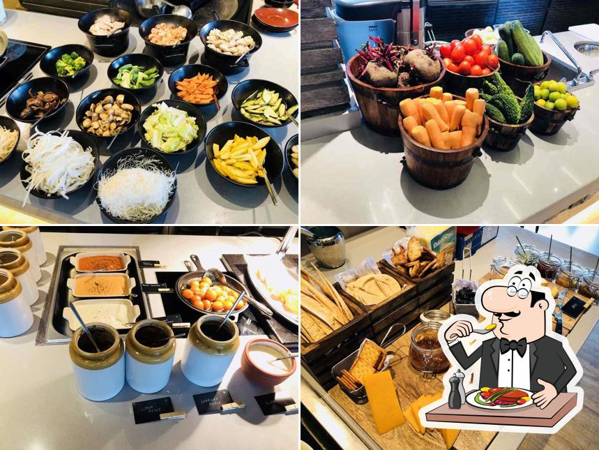 Food at The Reef