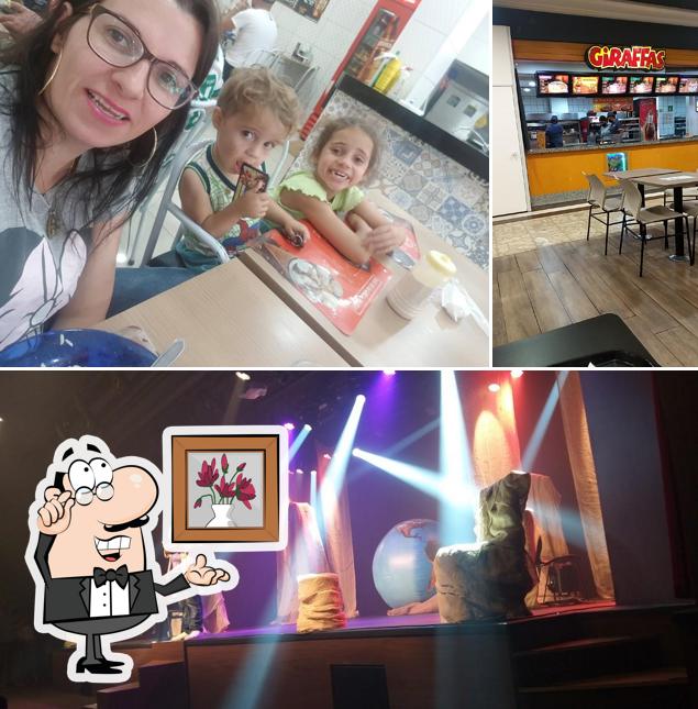 O interior do Giraffas Shopping Aricanduva
