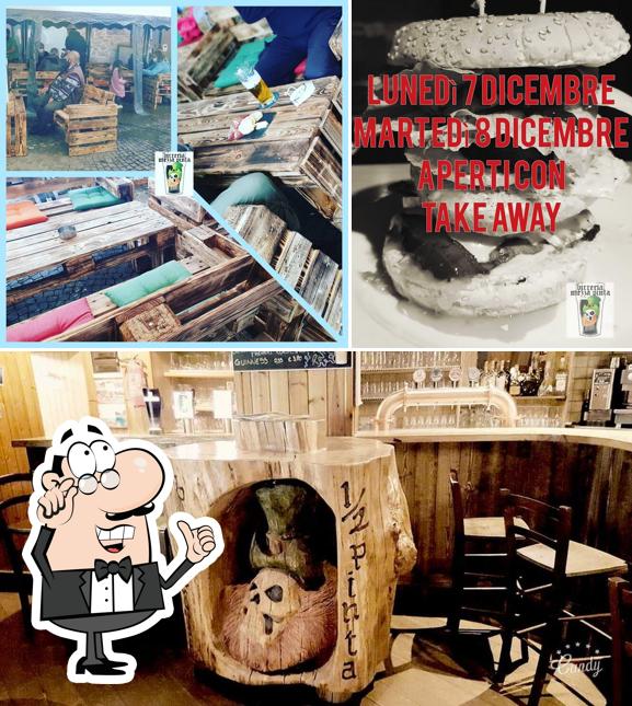 La interni e cibo del ristorante