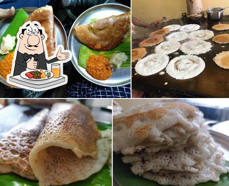 Food at Ravi Benne Dose Hotel