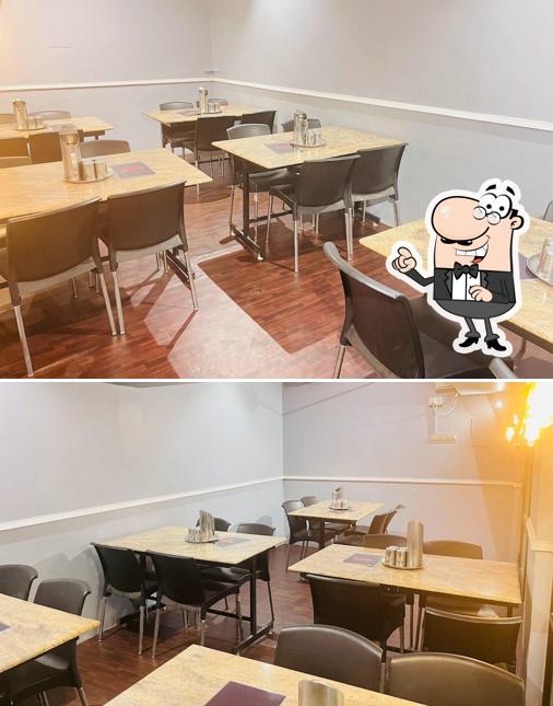 Check out how EXPRESS CUISINE looks inside