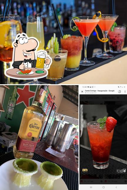Desfute uma tulipa de cerveja leve ou escura