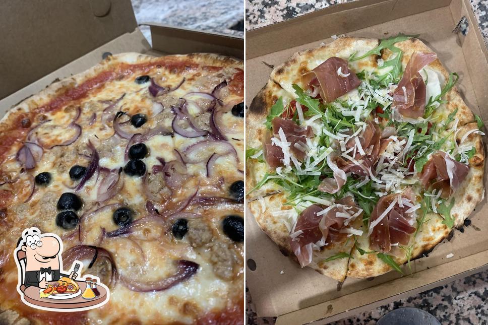 Scegli tra le svariate varianti di pizza