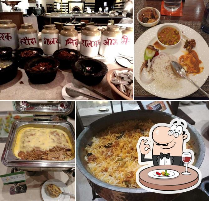 Meals at Pavilion 75
