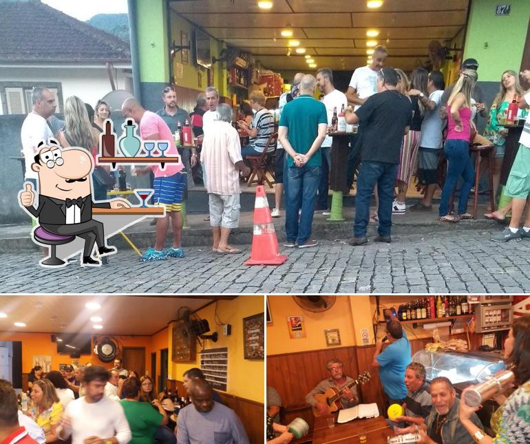 Veja imagens do interior do Amigos do Barata