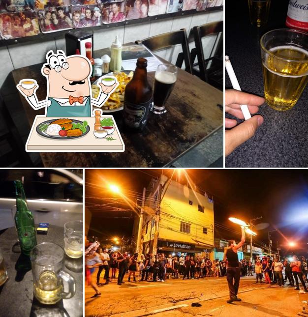 Comida em Leviathan Rock Bar