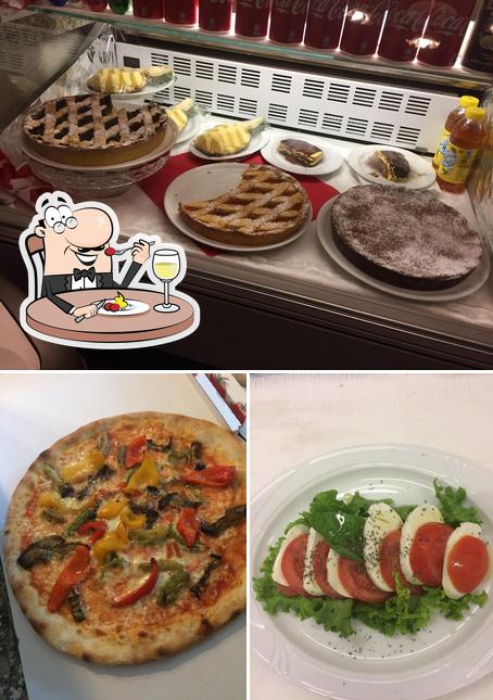 Cibo al Pizzeria Delfino da asporto di Esposito Gaetano