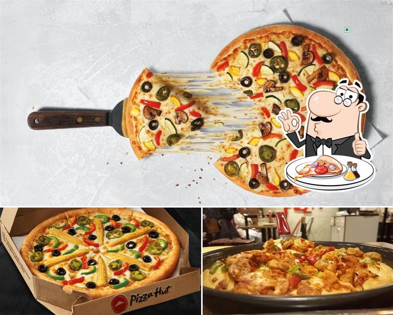 Get pizza at Pizza Hut Pattom, Trivandrum