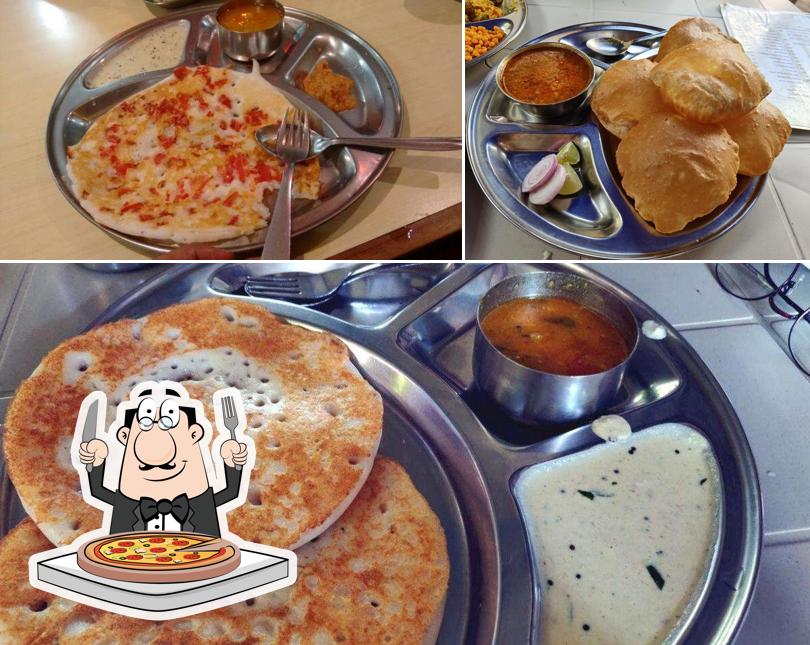 Order different types of pizza