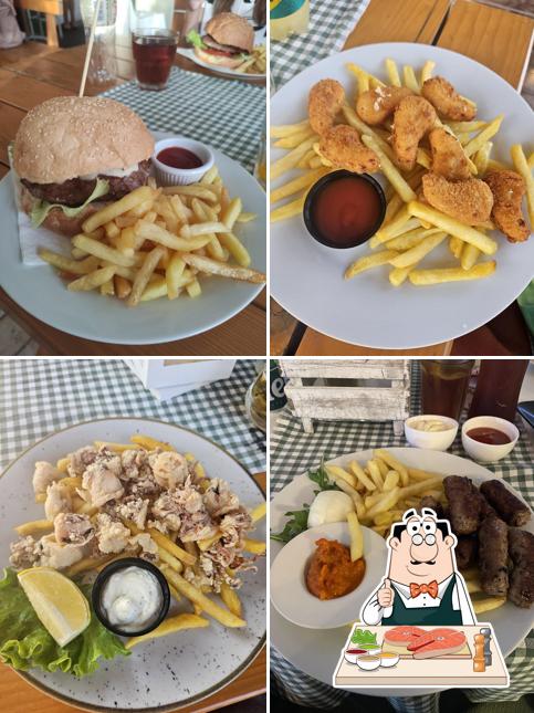 Fish and chips al Levant Beach Bar