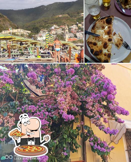 Prenditi una pizza a Bar Pizzeria Miramare