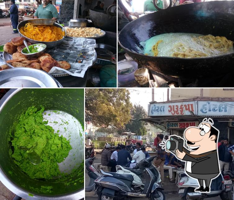 Maaraaj Gathiya Vala