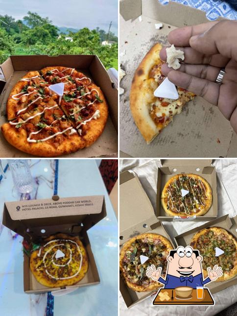 Food at Tipsy Tomato Pizzeria