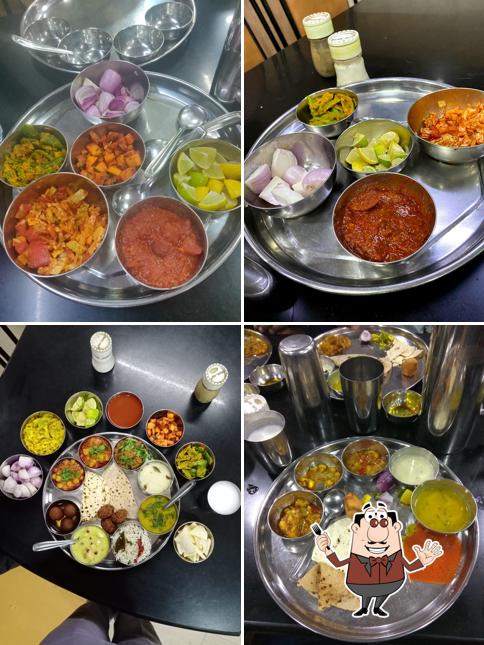 Raj Dining Hall - Best Gujrati Restaurant in Junagadh Best Chinese and Punjabi Restaurant in Junagadh