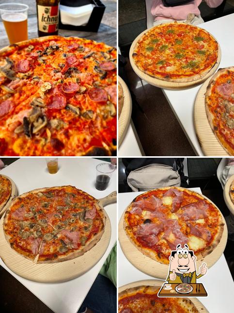 Scegli una pizza a Pizzeria Dal Baz