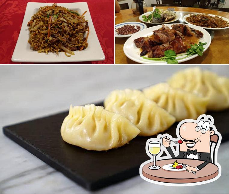 Platos en Restaurante Xiaoxian