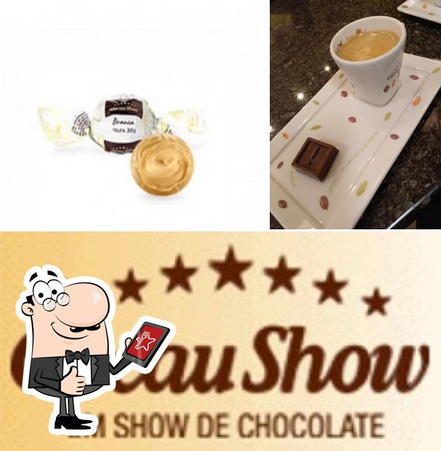 Look at the picture of Cacau Show