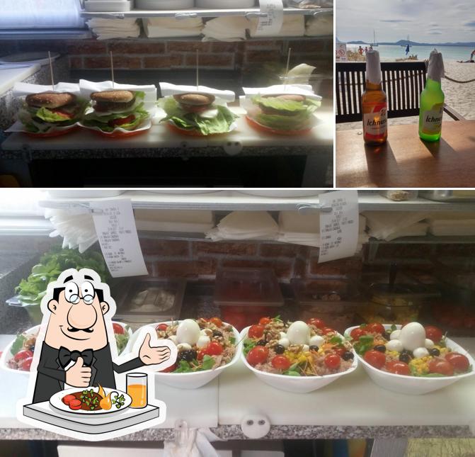 Tra le diverse cose da Il Kiosko si possono trovare la cibo e birra