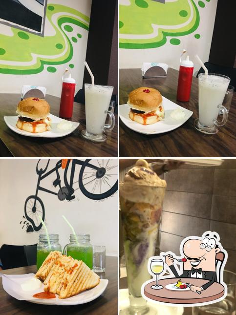 Food at Perakka grill hub
