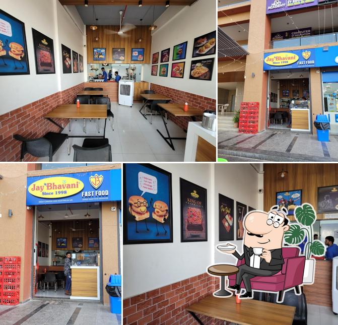 Jay Bhavani Vadapav Adalaj