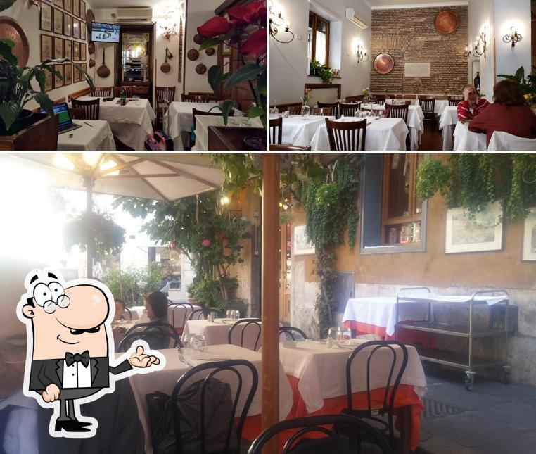 Siediti a un tavolo di Ristorante Archimede