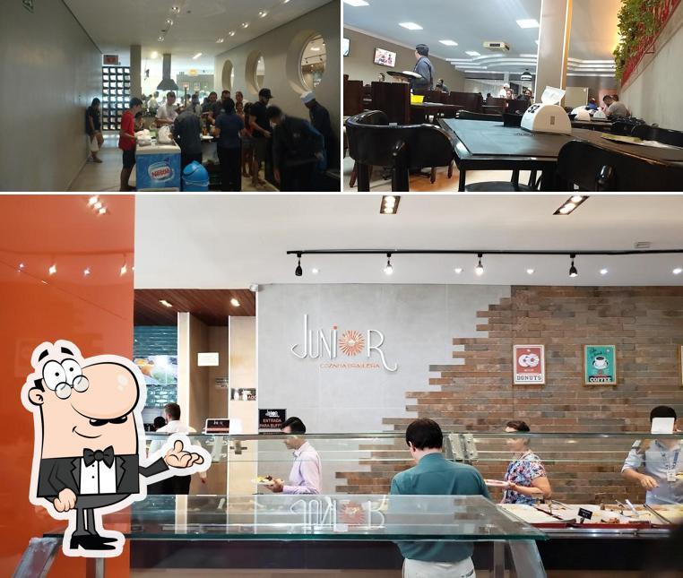 O interior do Júnior Cozinha Brasileira