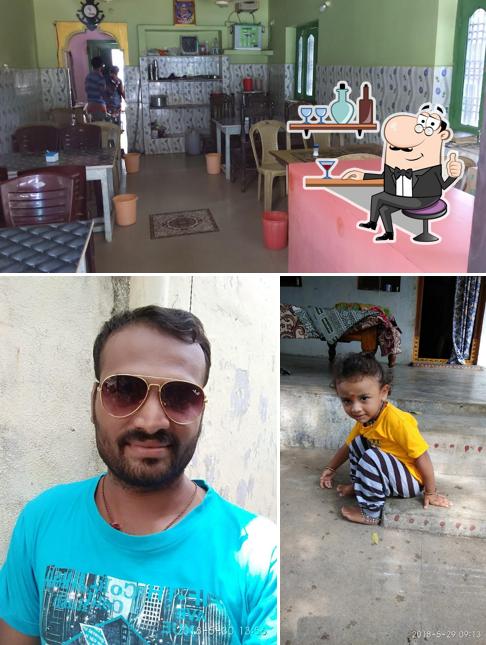 Mallaiah Hotel Veg &non Veg ,Opposite Veg Market ,eturnagaram
