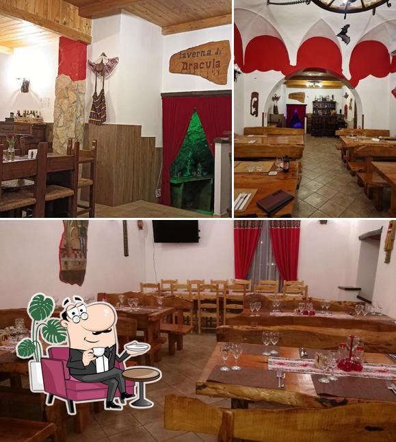 Gli interni di Taverna di Dracula