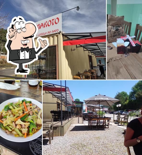 Makoto Yakisoba e Costela no Bafo