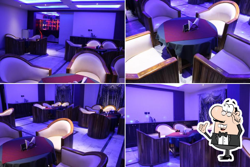 Check out how Mehfil Bar looks inside