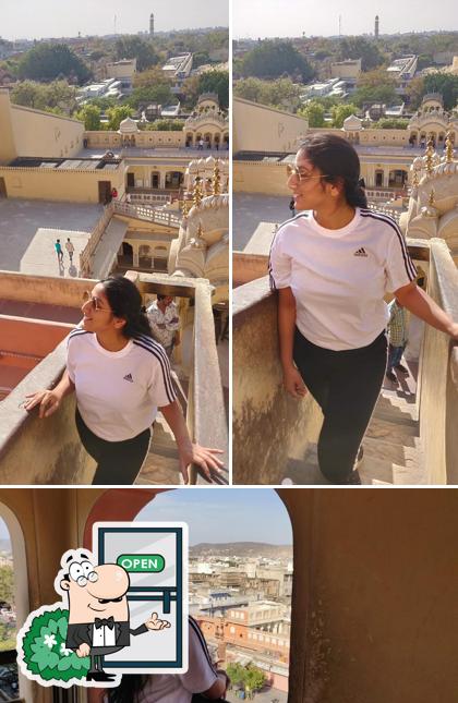 The exterior of Dinesh Pavitra Bhojnalya