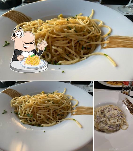 Spaghetti alla carbonara al bar Riviera