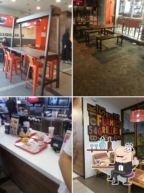 Siediti a un tavolo di Burger King