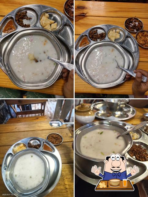 Clam chowder at Kanji Corner