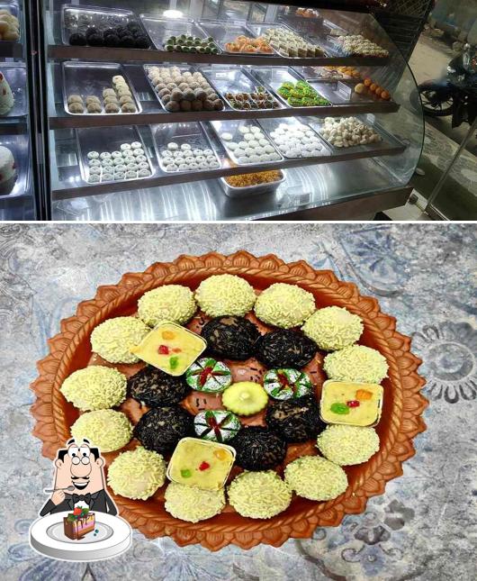 Chocolate cake at Nandalal Sweets