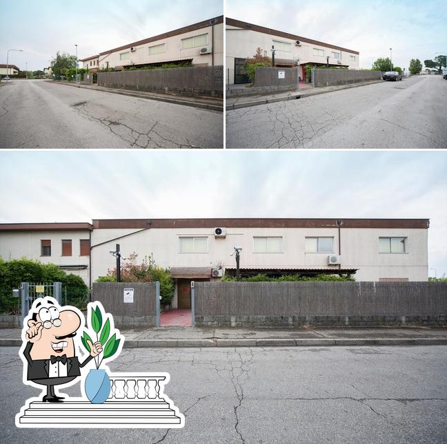 Gli esterni di Nikita Club