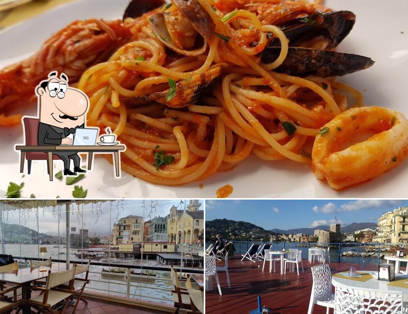 La interni e cibo del ristorante