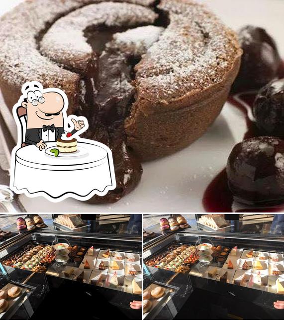 C-House Cafè Scalo Milano serve un'ampia varietà di dessert