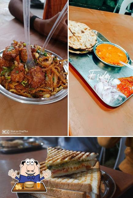 Food at New Vyanjan Sweets