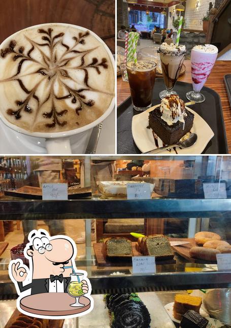 The picture of drink and food at Kalsang Cafe and Restaurant