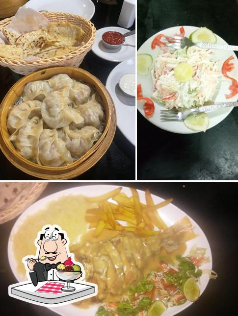 Everest Restaurant&bar provides a variety of sweet dishes