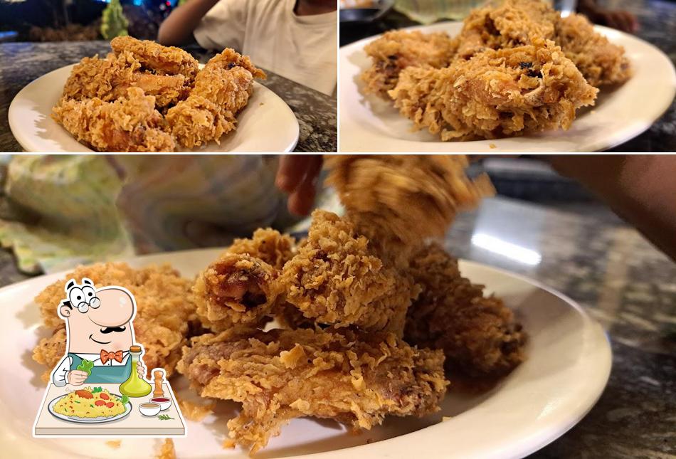 Fried chicken at Cafe Delyt's