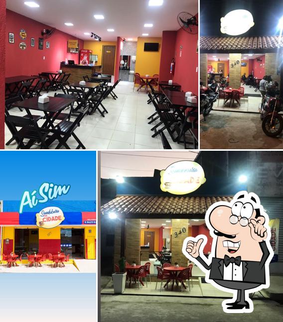 O interior do Sandubaria da Cidade