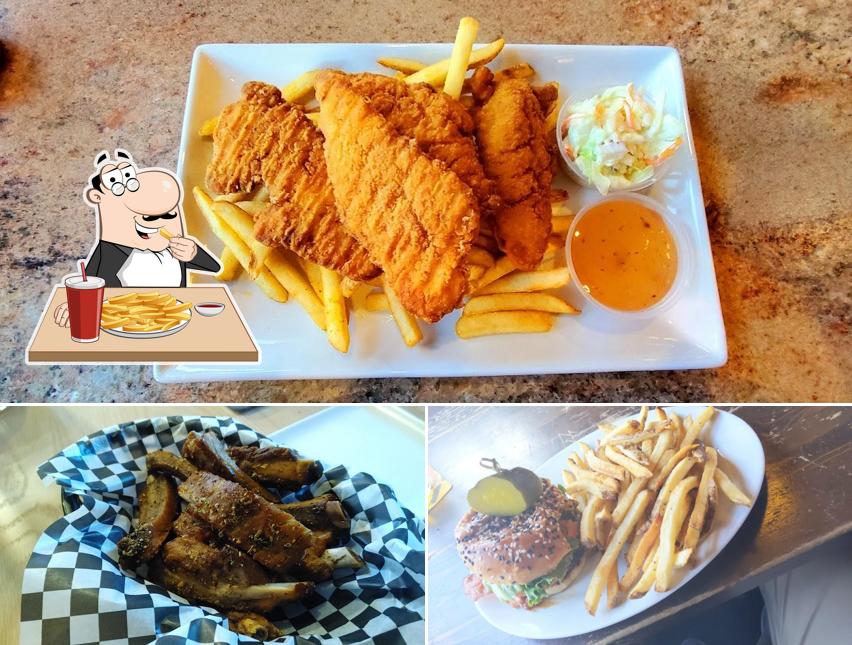 Essayez des pommes frites à Courtyard