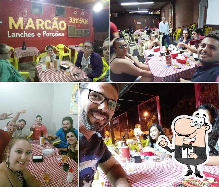 O interior do Marcão Lanches