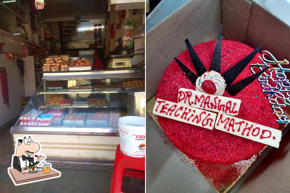 Food at Bharti Bakery