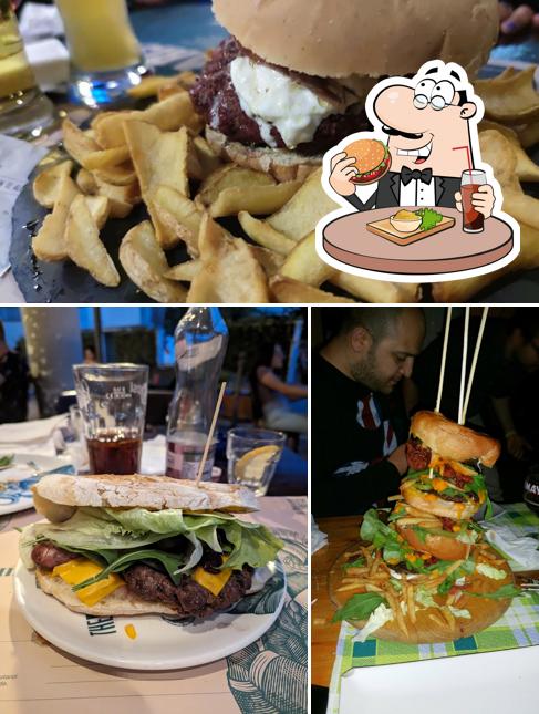 Oscar Wilde Pub Restaurant propone un'ampia quantità di opzioni per gli amanti dell'hamburger