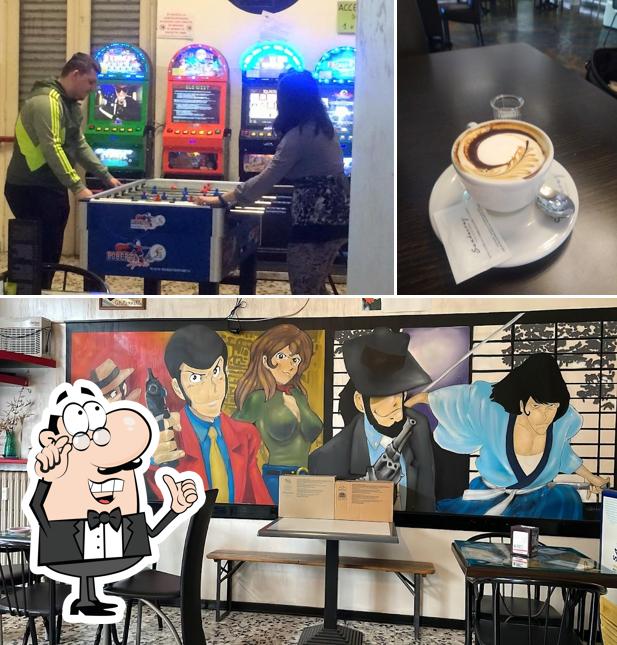 Dai un'occhiata agli interni di Cafe' Margot